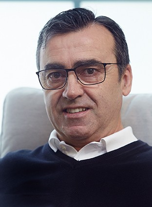 Dr. Agustín Huéscar – Urólogo en Gijón – Experto en Hiperplasia Benigna Dr. Agustín Huéscar - Urólogo en Gijón - Experto en Hiperplasia Benigna